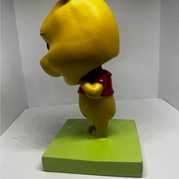 Disney Winnie the Pooh Bobblehead by CultureFly | Collectible Figure - Picture 3 of 6